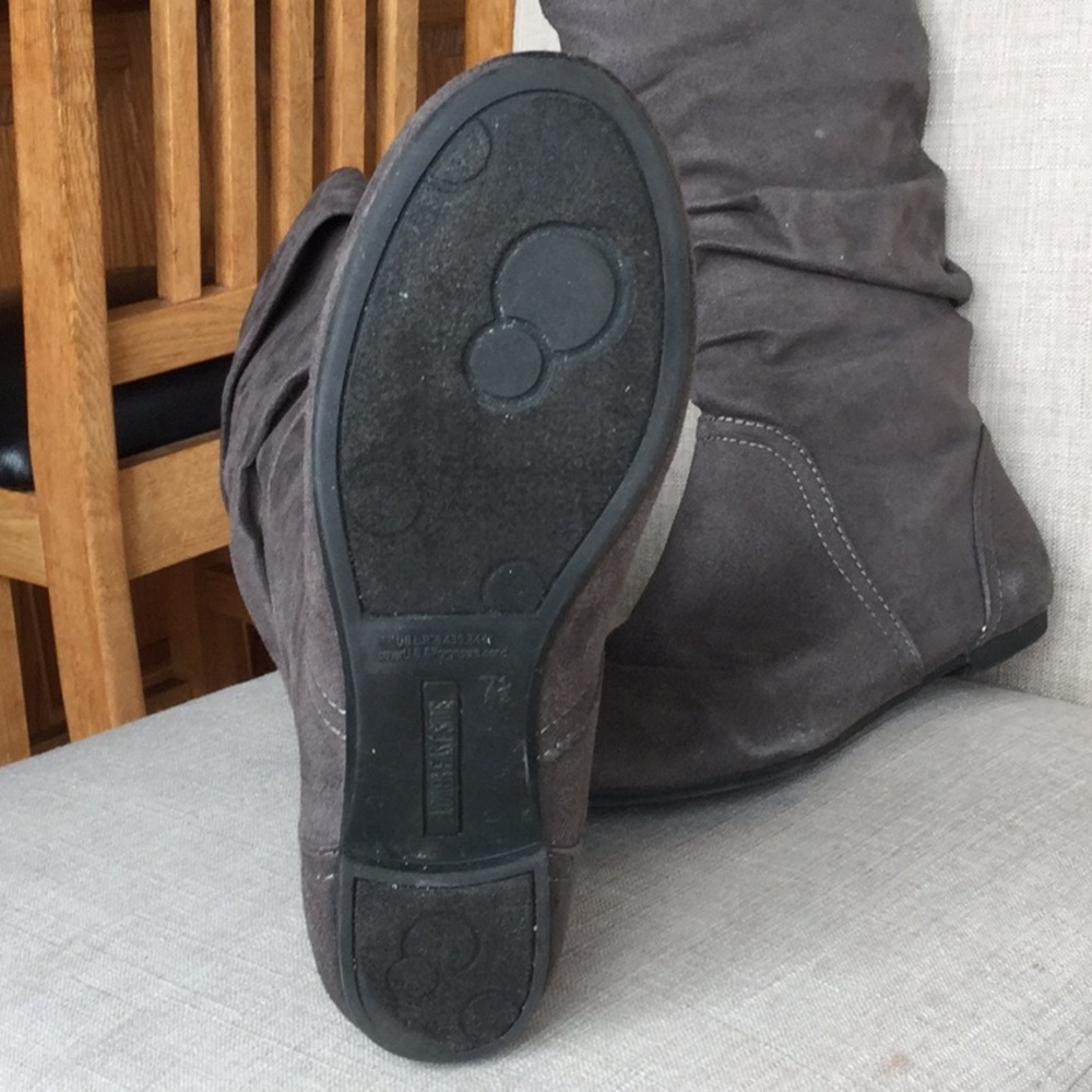 Lower East Side Grey Boot - Picture 2 of 3